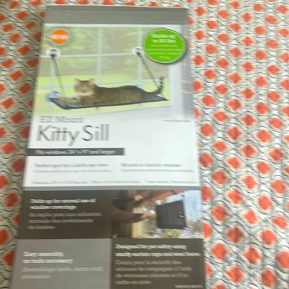 Kitty sill window mount